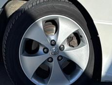 ПРОДАМ ОДИН ДИСК С РЕЗИНОЙ НА АЛЬФАРД 