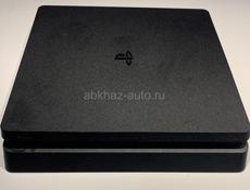 Плейстейшн 4 слим