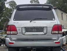 В разборе LexusLX470 2007