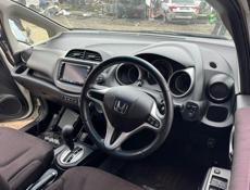 Хонда фит 1-2 поколения и тд