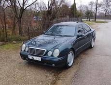 Mercedes-Benz E-Класс