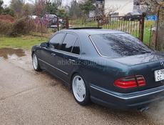 Mercedes-Benz E-Класс