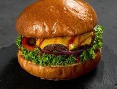 Требуется девушка на фаст-фуд