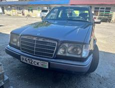Mercedes-Benz 124