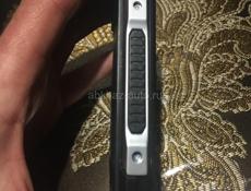 Телефон Maxvi