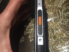 Телефон Maxvi