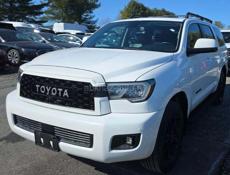 Toyota Sequoia