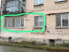 Продается 3 х квартира, на 1 этаже без ремонта,