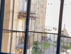 В Сухум на массиве продается 1 квартира без ремонта 