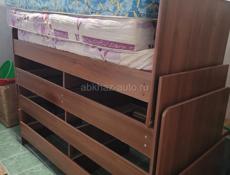 Кровать с матрасом 