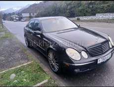 Mercedes-Benz 200-Series