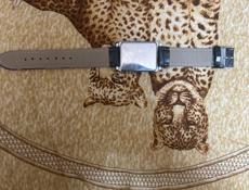 Продам часы 