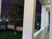 Дом у подножия горы 