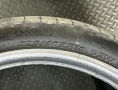 225 40 R18 