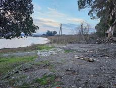 Пицунда ,Продается участок на берегу озера Инкит 