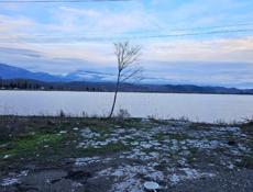 Пицунда ,Продается участок на берегу озера Инкит 