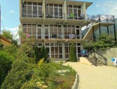 Ищу ПОВАРА для МИНИ СТОЛОВОЙ в Гагре