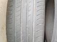 Продаю две шины r17 