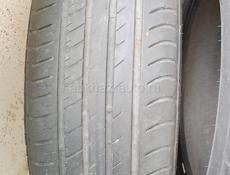 Продаю две шины r17 