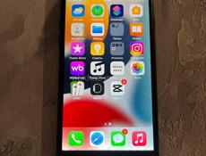 Продаю айфон 7  