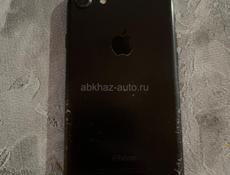 Продаю айфон 7