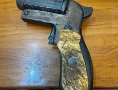 Сигнальный пистолет 