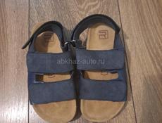 Новые  детские сандалии Riconte
