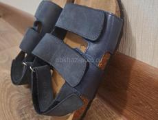 Новые  детские сандалии Riconte