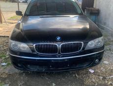 В разборе BMW 7 4.8 