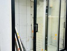 холодильник для магазина