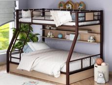 Кровать двухъярусная с матрасами 