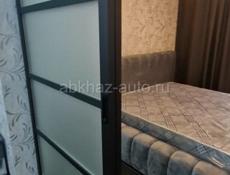 Курорт Гагра, ул Абазгаа, 2 ком с новым ремонтом и мебелью.