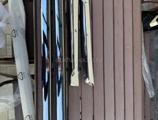 Молдинги на двери Ленд крузер двести 