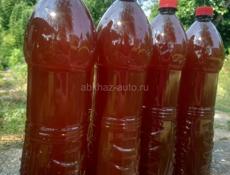 Продаётся горный мёд.