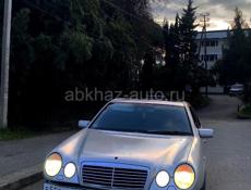 Mercedes-Benz E-Класс