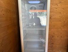 Продам барную стойку ,кассу и витринный холодильник