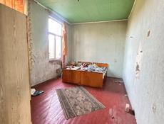 Продаётся дом возле аэропорта  дом 3 этажный отлично подойдет для  бизнеса для сдачи 