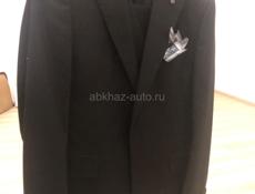 Продаётся костюм