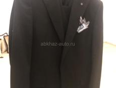 Продаётся   костюм  