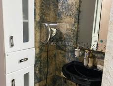 Сдается большой номер на первом этаже гостевого дома