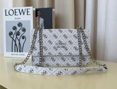 Женские сумки по 2500