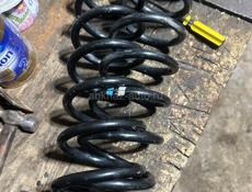 Амортизаторы передние 