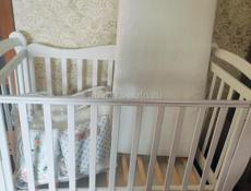 👶 Продаётся детская кроватка с полным комплектом 🛏️