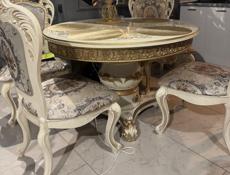 Продается стол и 4 стула 