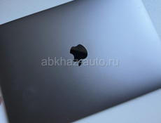 Продается MacBook в хорошем состоянии 