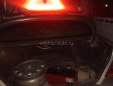 Mercedes-Benz 200-Series