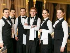 Требуется Официант 