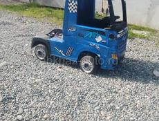 Электромобиль детский