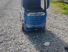 Электромобиль детский