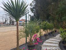 Продавец и помощник по хозяйству